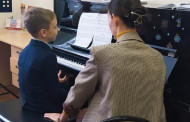 Урок преподавателя Штельмах О. П. «Освоение базовых навыков игры на фортепиано с начинающими».