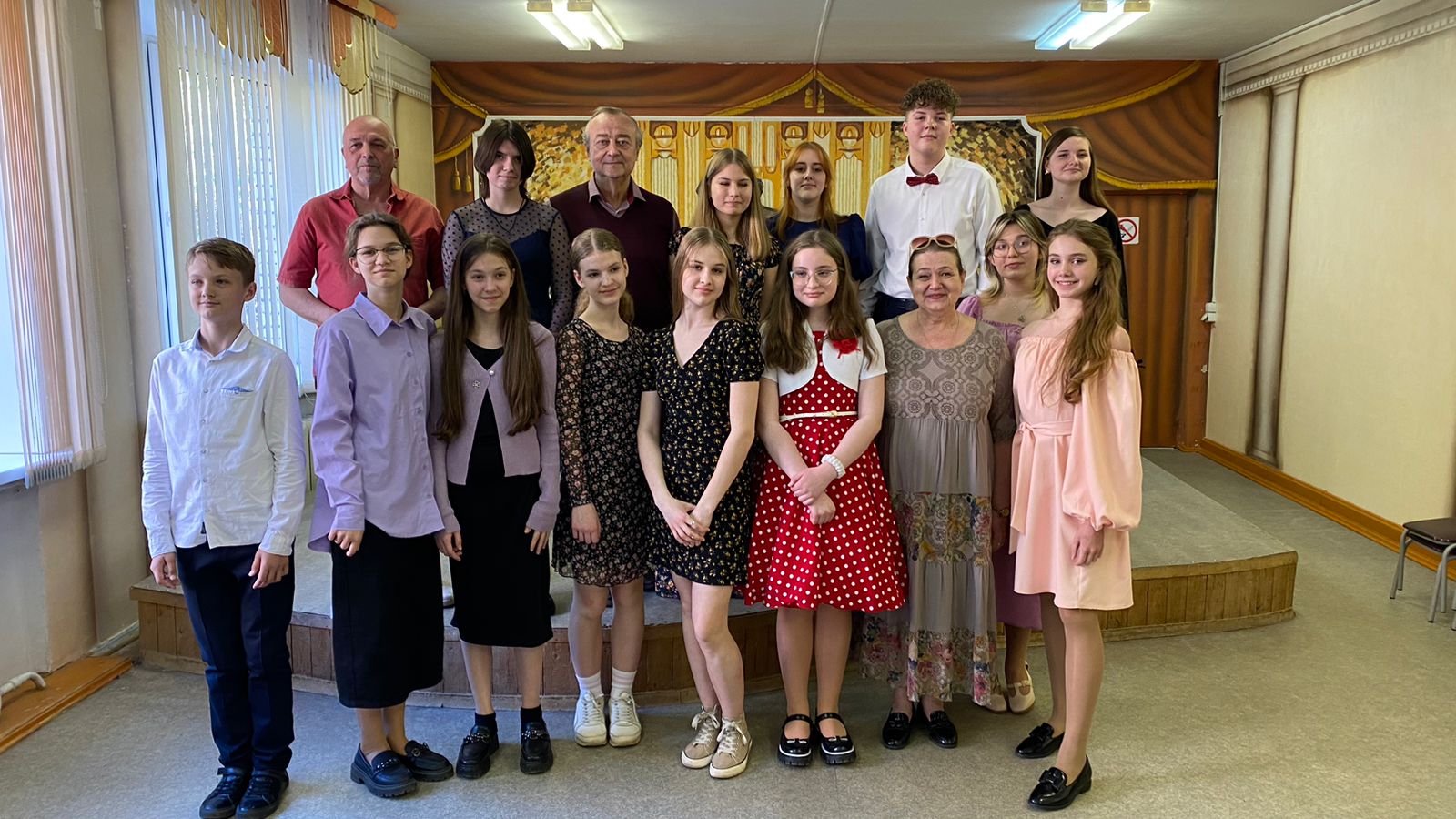 23 мая состоялся  концерт учеников кассов преподавателей Зайцевой И. А.  и Зайцева С. Н. 