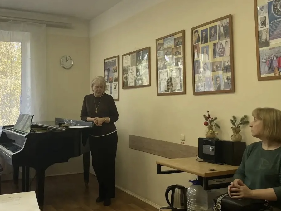 8 октября в нашей школе состоялось методическое сообщение преподавателя Татьяны Сергеевны Осиповой на тему «М. И. Глинка - певец, преподаватель, основоположник русской реалистической школы художественного пения».